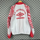 Corta Vento Internacional Retro